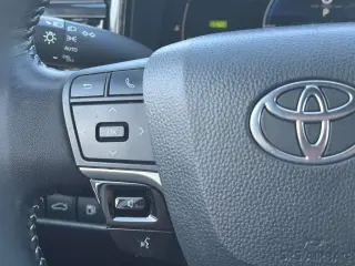 Sedán de 4 puertas Toyota Camry SE 2026