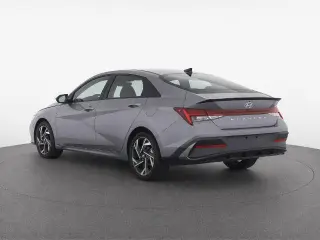 Hyundai ELANTRA Hybrid 2025 Blue sedán de 4 puertas