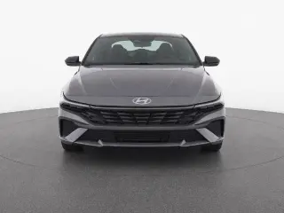 Hyundai ELANTRA Hybrid 2025 Blue sedán de 4 puertas