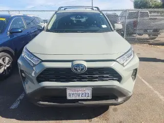 Toyota RAV4 Hybrid 2021 AWD XLE SUV de 4 puertas