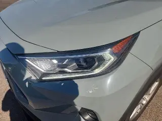 Toyota RAV4 Hybrid 2021 AWD XLE SUV de 4 puertas