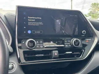 Toyota Highlander 2023 AWD XLE SUV de 4 puertas