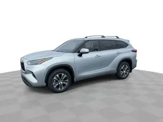 Toyota Highlander 2023 AWD XLE SUV de 4 puertas