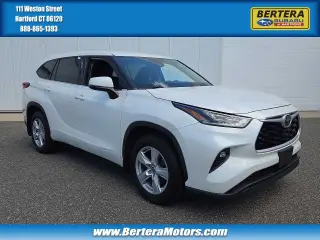 Toyota Highlander 2021 AWD LE SUV de 4 puertas