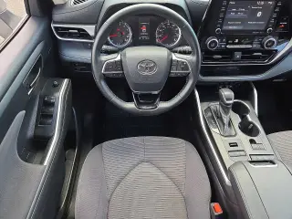 Toyota Highlander 2021 AWD LE SUV de 4 puertas
