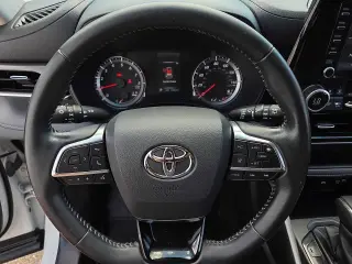 Toyota Highlander 2021 AWD LE SUV de 4 puertas