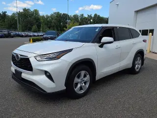 Toyota Highlander 2021 AWD LE SUV de 4 puertas