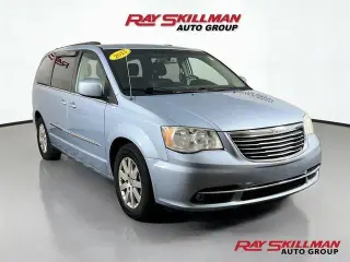 Chrysler Town and Country 2013 Touring Mini-Van 4 puertas