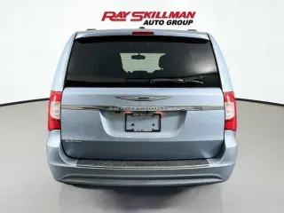 Chrysler Town and Country 2013 Touring Mini-Van 4 puertas