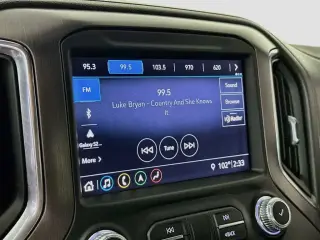 GMC Sierra 1500 2019 4x4 AT4 4dr Crew Cab 5.8 ft. SB
