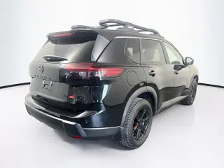 Nissan Rogue 2025 AWD Rock Creek Crossover de 4 puertas