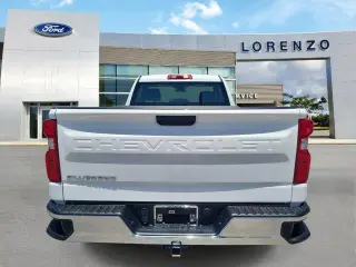 Chevrolet Silverado 1500 2025 4x2 Work Truck Cabina Regular 2p Caja Larga de 8 pies
