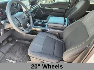 Ford F-150 2025 4x4 STX 4dr SuperCrew Caja de 5.5 pies