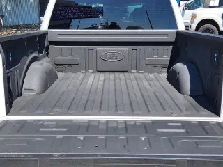 Ford F-150 2025 4x4 STX 4dr SuperCrew Caja de 5.5 pies