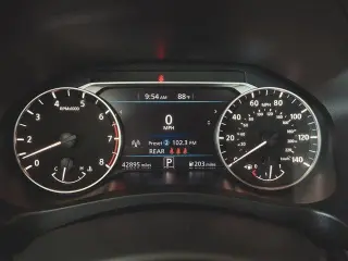 Nissan Altima 2025 AWD 2.5 SV Sedán de 4 puertas