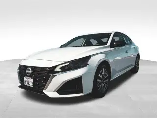 Nissan Altima 2025 AWD 2.5 SV Sedán de 4 puertas