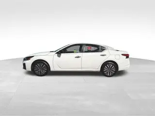 Nissan Altima 2025 AWD 2.5 SV Sedán de 4 puertas