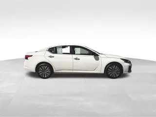 Nissan Altima 2025 AWD 2.5 SV Sedán de 4 puertas