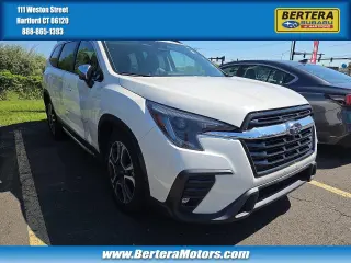 Subaru Ascent 2023 AWD Limited de 7 pasajeros y 4 puertas (SUV)