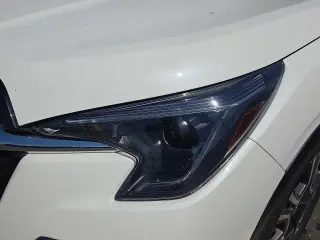 Subaru Ascent 2023 AWD Limited de 7 pasajeros y 4 puertas (SUV)