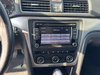 Volkswagen Passat 2015 1.8T Limited Edition Sedán de 4 puertas PZEV