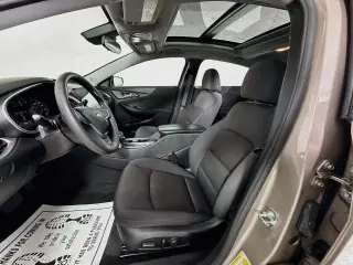 Chevrolet Malibu 2023 LT Sedán de 4 puertas con 1LT