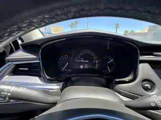 SUV Cadillac XT5 Luxury de 4 puertas 2017