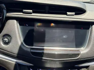 SUV Cadillac XT5 Luxury de 4 puertas 2017