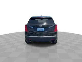 SUV Cadillac XT5 Luxury de 4 puertas 2017