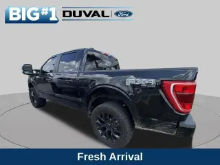 Ford F-150 2022 4x4 XL 4 puertas SuperCrew batea corta de 5.5 pies
