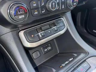 SUV de 4 puertas GMC Acadia Denali 2022