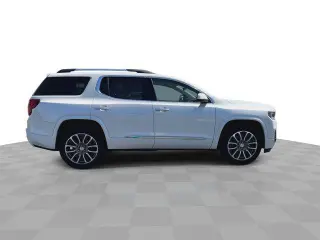 SUV de 4 puertas GMC Acadia Denali 2022
