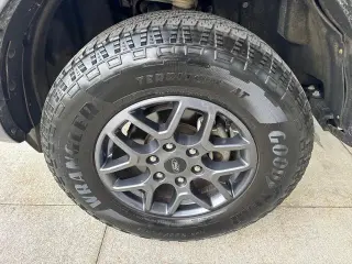 Ford Ranger 2024 4x4 XLT 4 puertas SuperCrew caja corta de 1.5 m (5.0 pies)