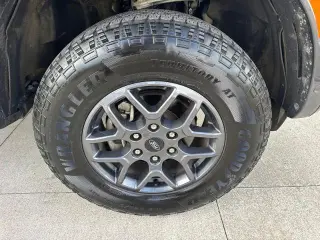 Ford Ranger 2024 4x4 XLT 4 puertas SuperCrew caja corta de 1.5 m (5.0 pies)