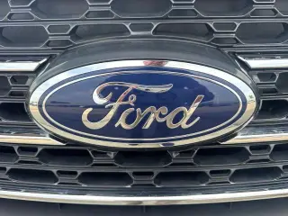 Ford Explorer 2024 AWD XLT SUV de 4 puertas
