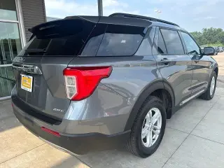 Ford Explorer 2024 AWD XLT SUV de 4 puertas