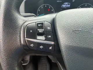 Ford Transit 2024 350 XL 3 puertas LWB Furgoneta de pasajeros de techo bajo