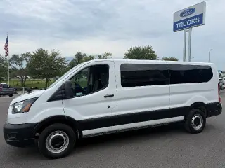 Ford Transit 2024 350 XL 3 puertas LWB Furgoneta de pasajeros de techo bajo