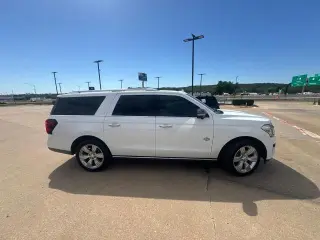 Ford Expedition MAX 2022 4x4 King Ranch SUV de 4 puertas