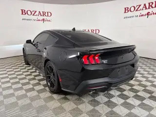 Ford Mustang 2025 EcoBoost 2dr Fastback