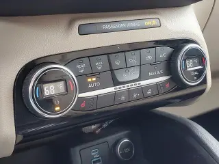 Ford Escape 2021 SEL SUV de 4 puertas