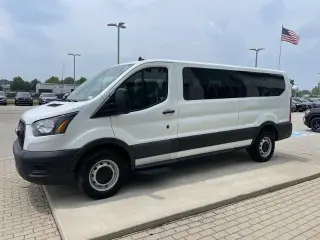 Ford Transit 2024 350 XLT 3 puertas LWB Furgoneta de pasajeros de techo bajo