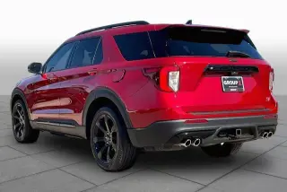 Ford Explorer 2022 AWD ST SUV de 4 puertas