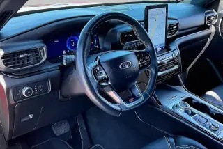 Ford Explorer 2022 AWD ST SUV de 4 puertas
