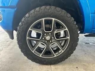 Ram 1500 2020 4x2 Laramie Crew Cab de 4 puertas y caja corta de 5.6 pies