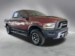 Ram 1500 2018 4x4 Rebel 4 puertas Crew Cab batea corta de 5.5 pies