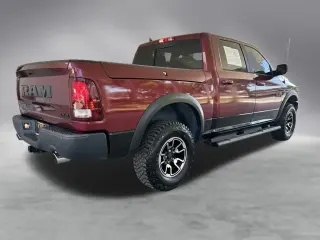 Ram 1500 2018 4x4 Rebel 4 puertas Crew Cab batea corta de 5.5 pies