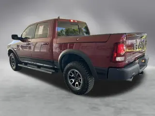 Ram 1500 2018 4x4 Rebel 4 puertas Crew Cab batea corta de 5.5 pies