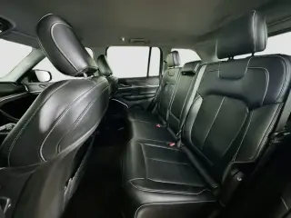 Jeep Grand Cherokee 2022 4x2 Limited SUV de 4 puertas (lanzamiento de mitad de año)
