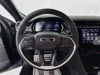 Jeep Grand Cherokee 2023 4x4 Laredo SUV de 4 puertas